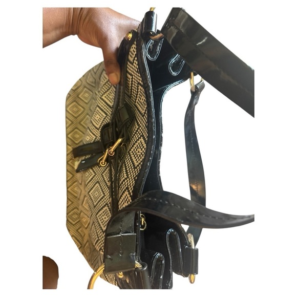 Francesco Biasia Bucket Bag - Picture 3 of 8